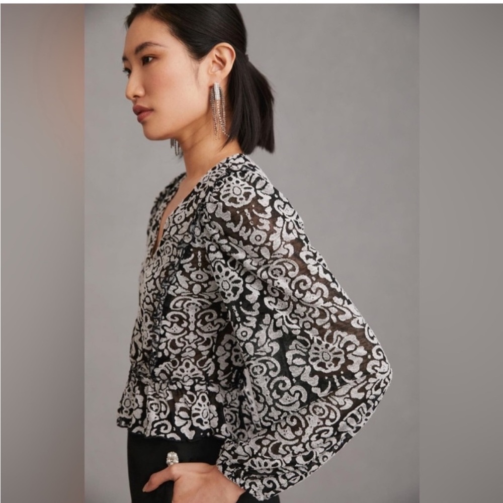 Anthropologie Floral Pattern long sleeve top. Small.